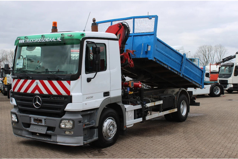 Mercedes-Benz Actros 2032 + HMF 1460 + Tipper + Steel Steel - Camion benne: photos 5 Mercedes-Benz Actros 2032 + HMF 1460 + Tipper + Steel Steel - Camion benne: photos 5