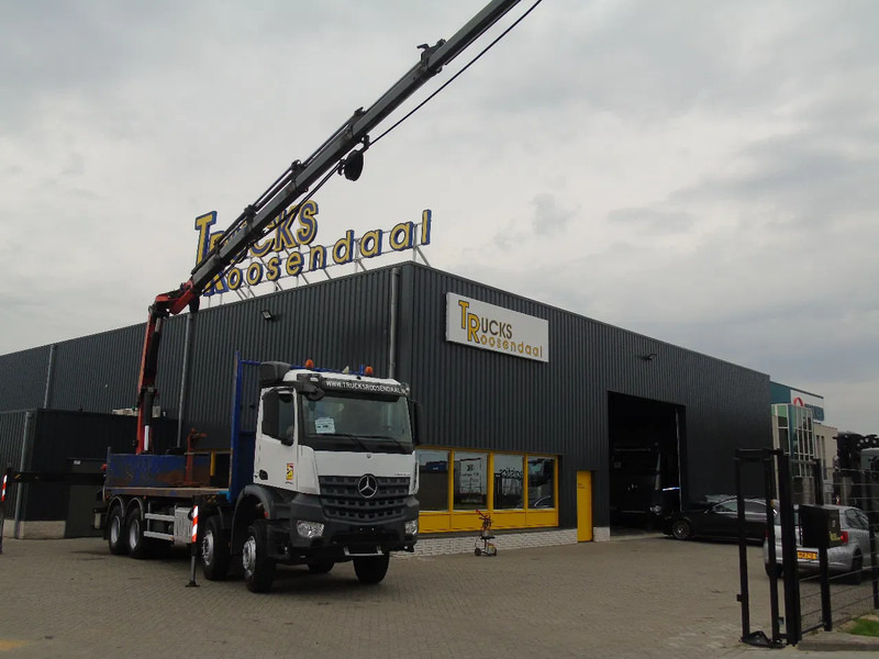 Mercedes-Benz Arocs 3242 + PALFINGER 33002EH 7x EXTENTION + 8X4 + EURO 6 + REMOTE - Camion grue: photos 3 Mercedes-Benz Arocs 3242 + PALFINGER 33002EH 7x EXTENTION + 8X4 + EURO 6 + REMOTE - Camion grue: photos 3