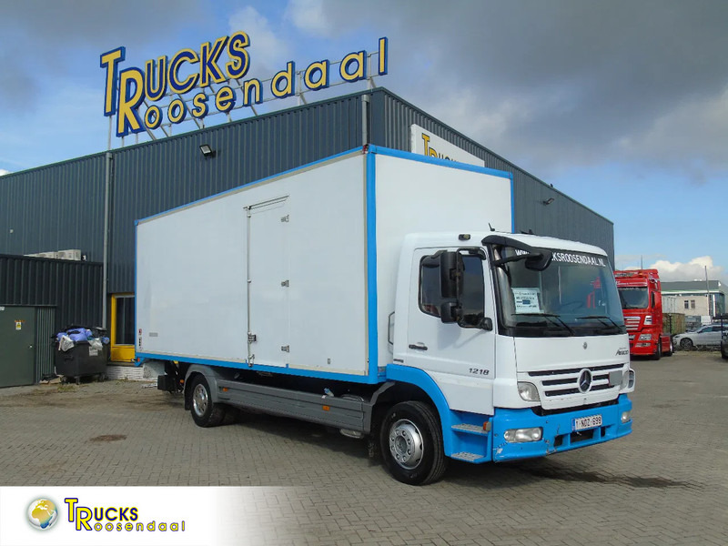 Mercedes-Benz Atego 1218 + euro 5 + lift - Camion fourgon: photos 1 Mercedes-Benz Atego 1218 + euro 5 + lift - Camion fourgon: photos 1