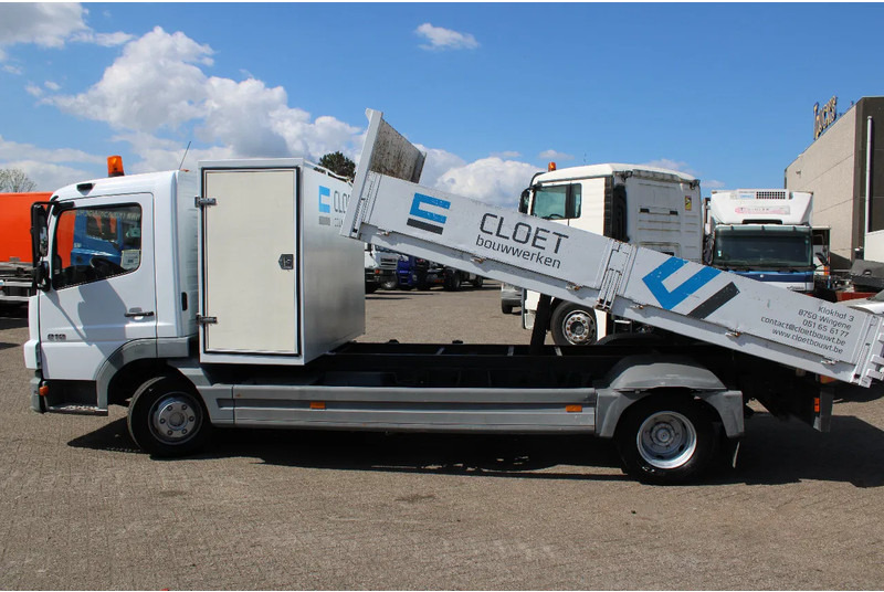 Mercedes-Benz Atego 818 + TIPPER + MANUAL - Camion benne: photos 2 Mercedes-Benz Atego 818 + TIPPER + MANUAL - Camion benne: photos 2