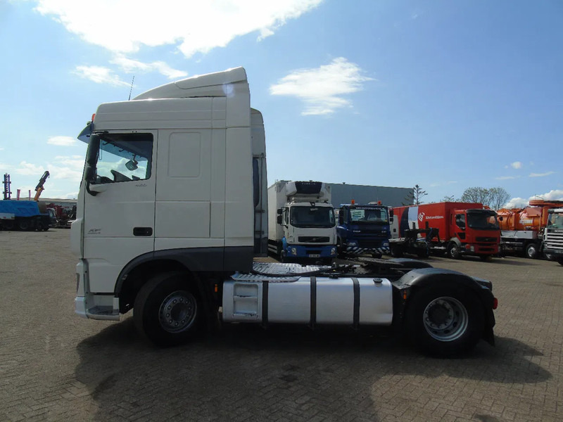 DAF XF 460 + 302KM + PTO + EURO 6 - Tracteur routier: photos 4 DAF XF 460 + 302KM + PTO + EURO 6 - Tracteur routier: photos 4