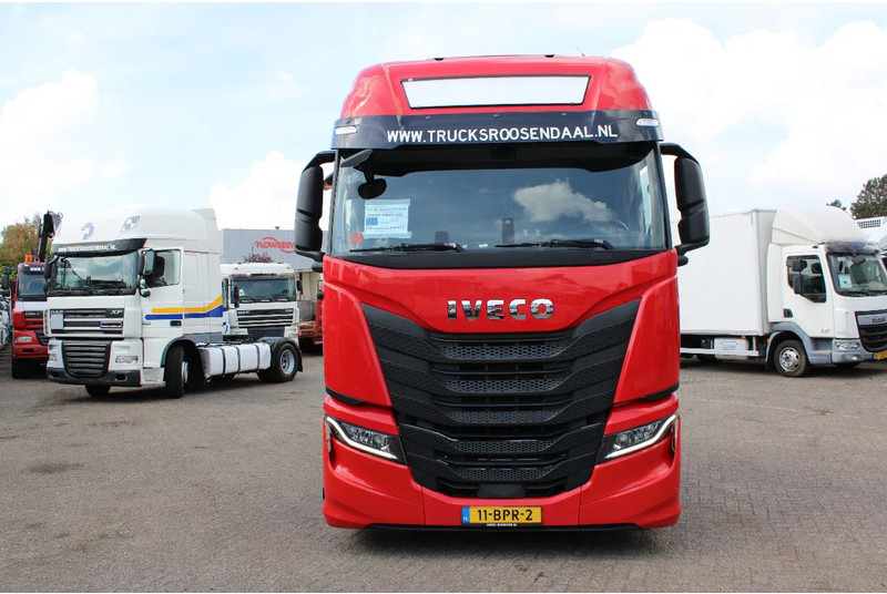 Iveco S-WAY 460 + LNG + retarder + euro 6 - Tracteur routier: photos 2 Iveco S-WAY 460 + LNG + retarder + euro 6 - Tracteur routier: photos 2