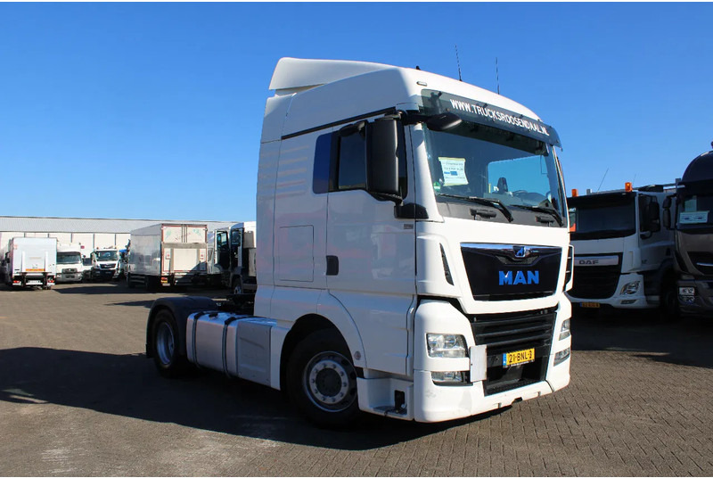 MAN TGX 19.420 + SPOILER - Tracteur routier: photos 2 MAN TGX 19.420 + SPOILER - Tracteur routier: photos 2