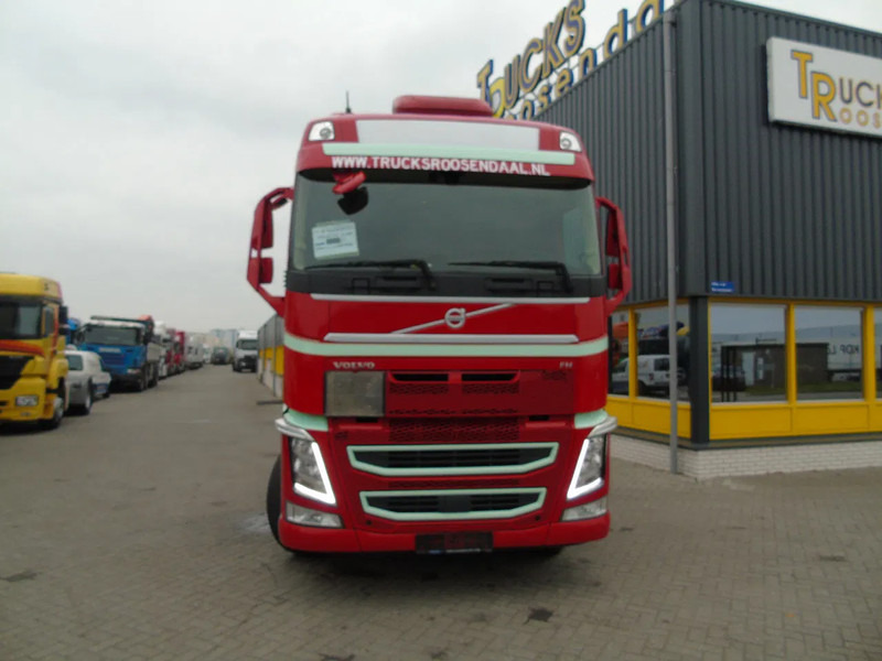 Volvo FH 460 +ADR+ PTO + SPOILER + EURO 6 - Tracteur routier: photos 5 Volvo FH 460 +ADR+ PTO + SPOILER + EURO 6 - Tracteur routier: photos 5