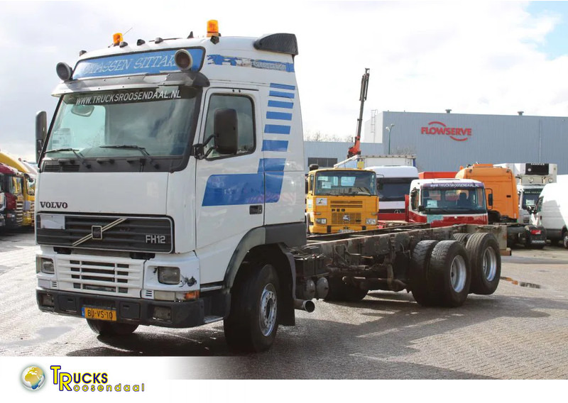Volvo FH 12.420 + Euro 2 + 6x2 + Manual - Châssis cabine: photos 1 Volvo FH 12.420 + Euro 2 + 6x2 + Manual - Châssis cabine: photos 1