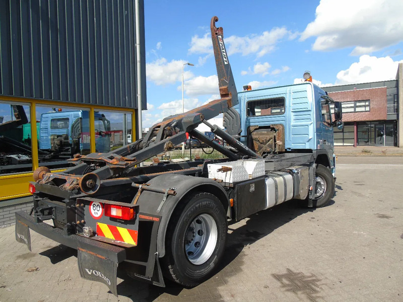Volvo FM 340 + MANUAL + 19T - Camion ampliroll: photos 3 Volvo FM 340 + MANUAL + 19T - Camion ampliroll: photos 3