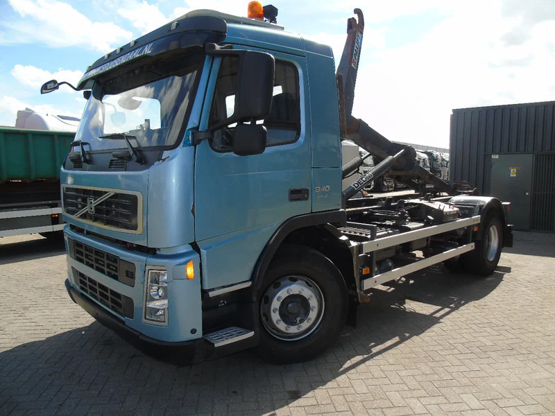 Volvo FM 340 + MANUAL + 19T - Camion ampliroll: photos 2 Volvo FM 340 + MANUAL + 19T - Camion ampliroll: photos 2
