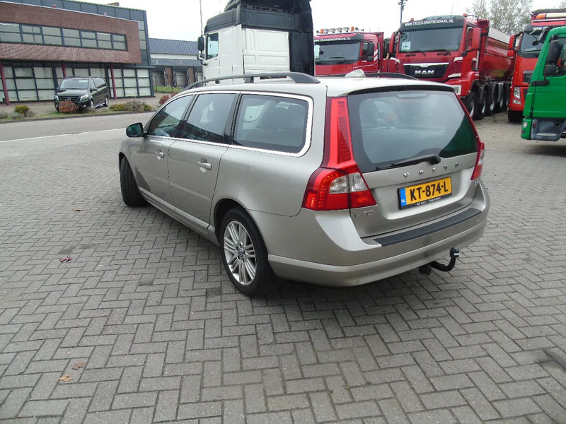 Volvo V70 + manual - Voiture à hayon: photos 4 Volvo V70 + manual - Voiture à hayon: photos 4