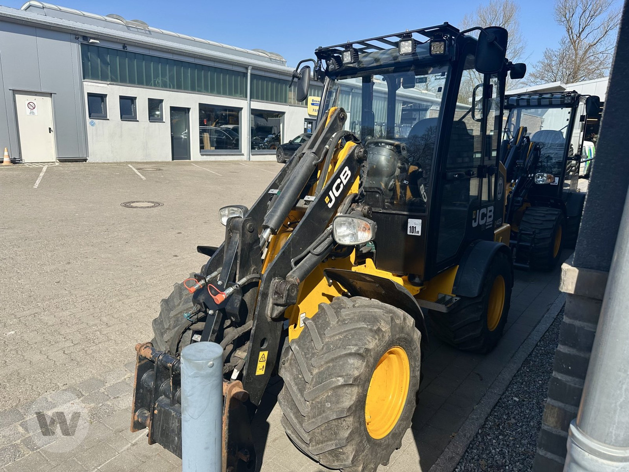 JCB 403 AGRI - Valet de ferme: photos 4 JCB 403 AGRI - Valet de ferme: photos 4