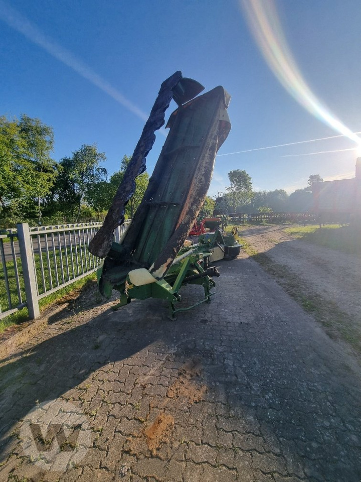 Krone Easy Cut R 360 - Faucheuse: photos 1 Krone Easy Cut R 360 - Faucheuse: photos 1