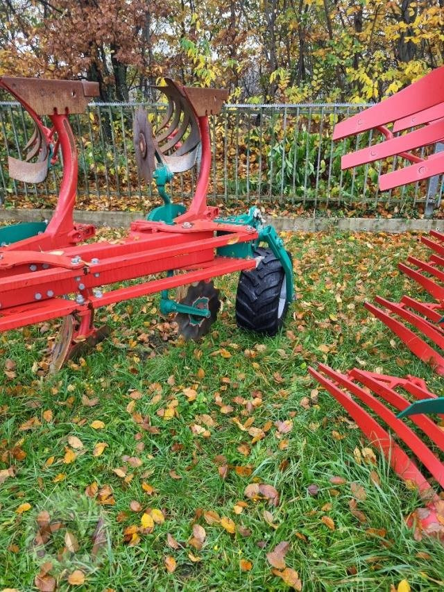 Kverneland 2300 S - Charrue: photos 3 Kverneland 2300 S - Charrue: photos 3