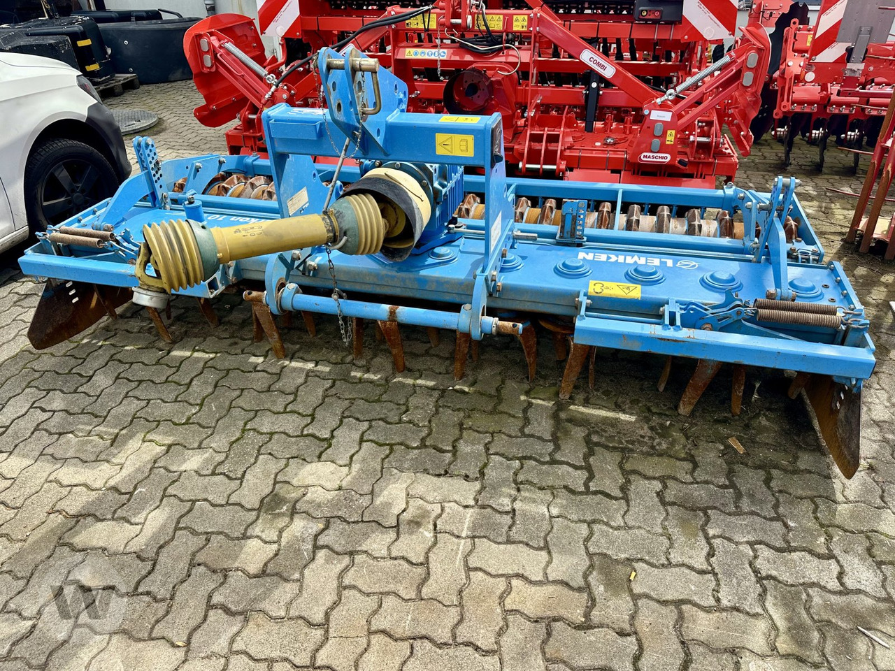 Lemken Zirkon 10/300 - Herse rotative: photos 3 Lemken Zirkon 10/300 - Herse rotative: photos 3