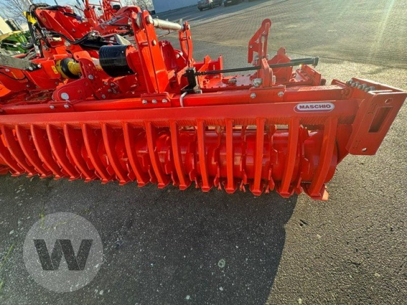 Maschio Gabbiano 5000 - Herse rotative: photos 4 Maschio Gabbiano 5000 - Herse rotative: photos 4