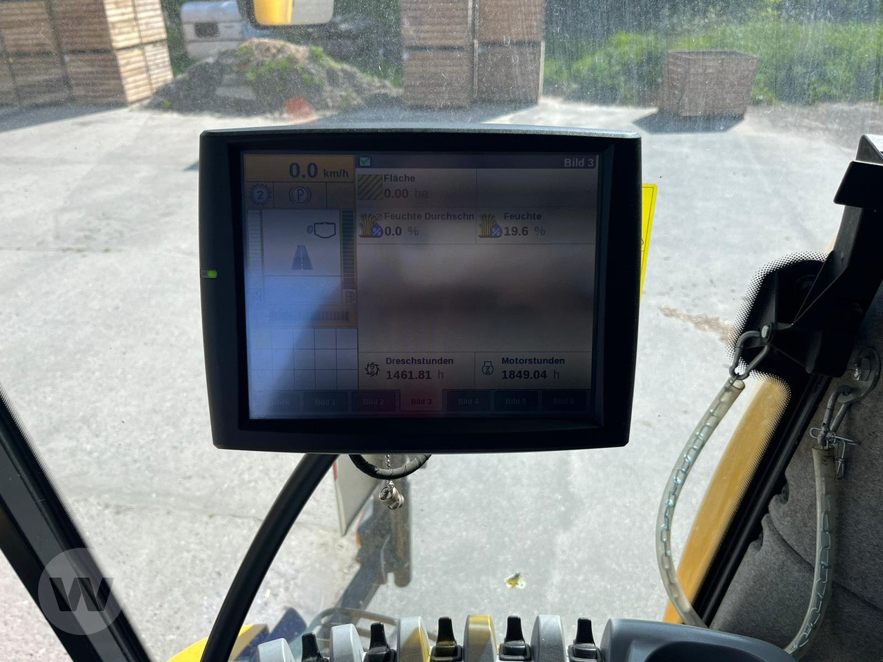 New Holland CR 8080 - Moissonneuse-batteuse: photos 5 New Holland CR 8080 - Moissonneuse-batteuse: photos 5