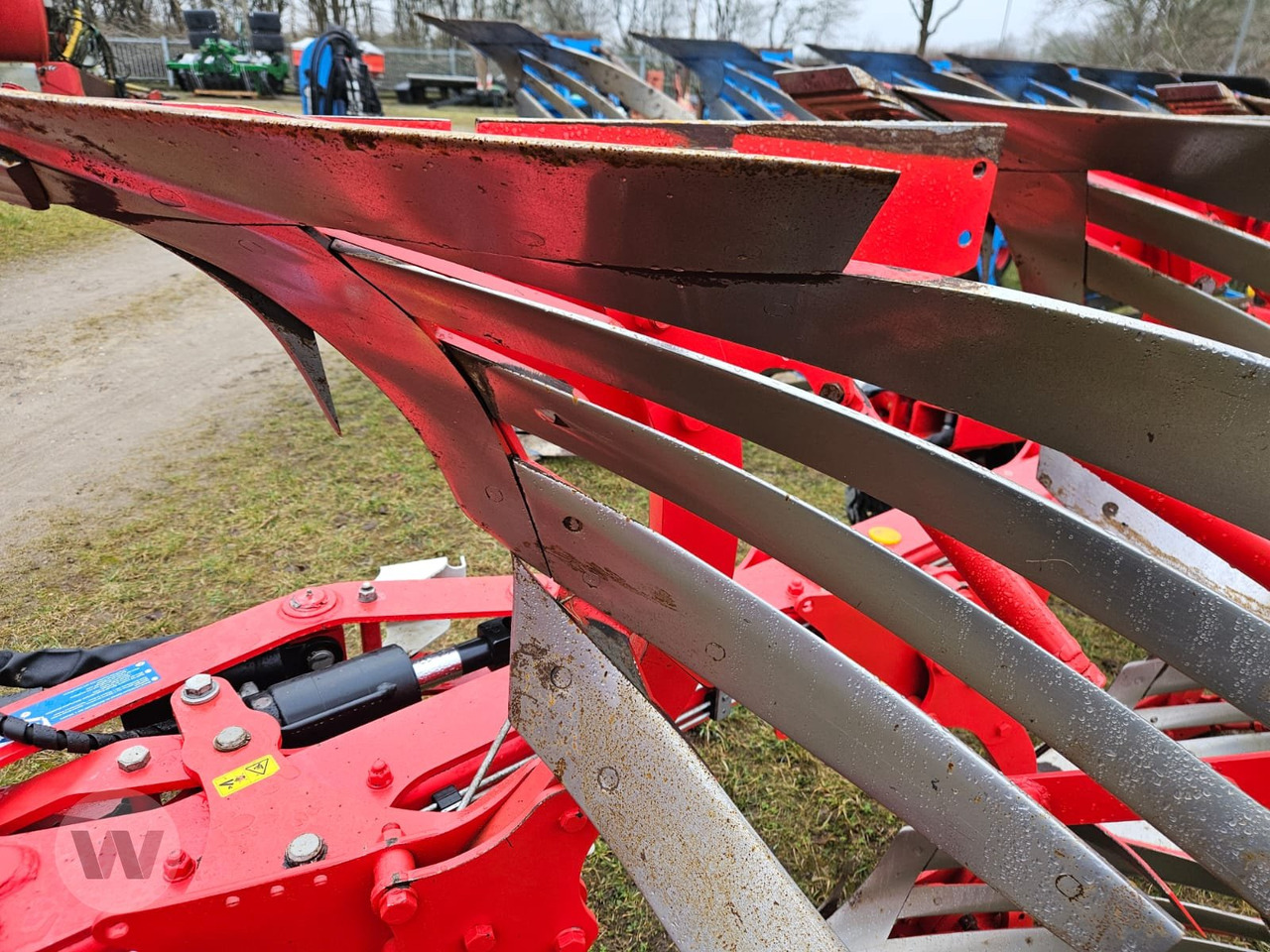 Pöttinger Servo 45 Plus - Charrue: photos 5 Pöttinger Servo 45 Plus - Charrue: photos 5