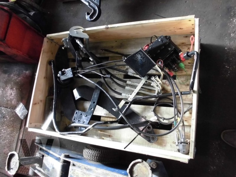 Stoll Anbaukonsole - Chargeur frontal pour tracteur: photos 3 Stoll Anbaukonsole - Chargeur frontal pour tracteur: photos 3