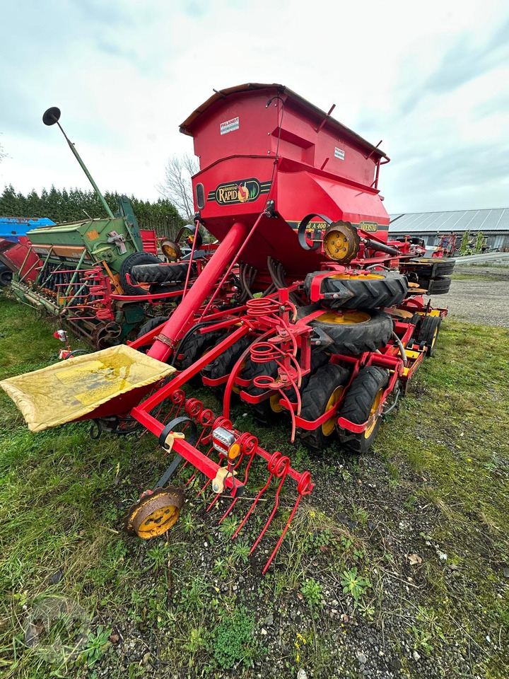 Väderstad Rapid A 400 S - Combiné de semis: photos 4 Väderstad Rapid A 400 S - Combiné de semis: photos 4