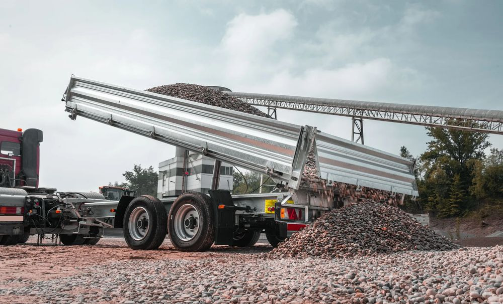 Humbaur Wywrotka 3-Stronna , Różne DMC i Długości, Ocynk, Najazdy jako opcja - Remorque benne: photos 2 Humbaur Wywrotka 3-Stronna , Różne DMC i Długości, Ocynk, Najazdy jako opcja - Remorque benne: photos 2