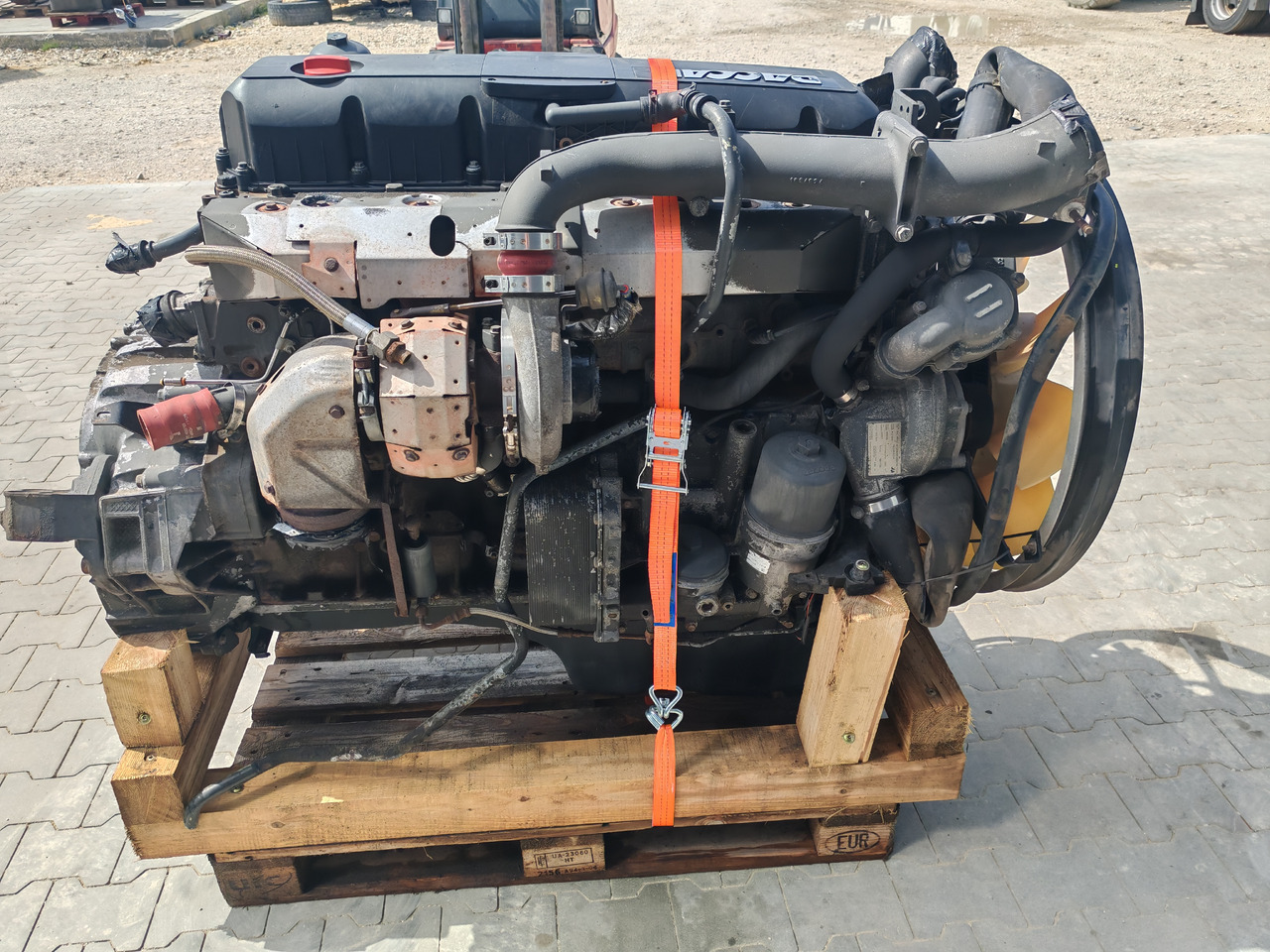 DAF XF CF ENGINE MX 340U1 / EURO5 / COMPLETE ENGINE / WORLDWIDE DELIVERY - Moteur: photos 4 DAF XF CF ENGINE MX 340U1 / EURO5 / COMPLETE ENGINE / WORLDWIDE DELIVERY - Moteur: photos 4