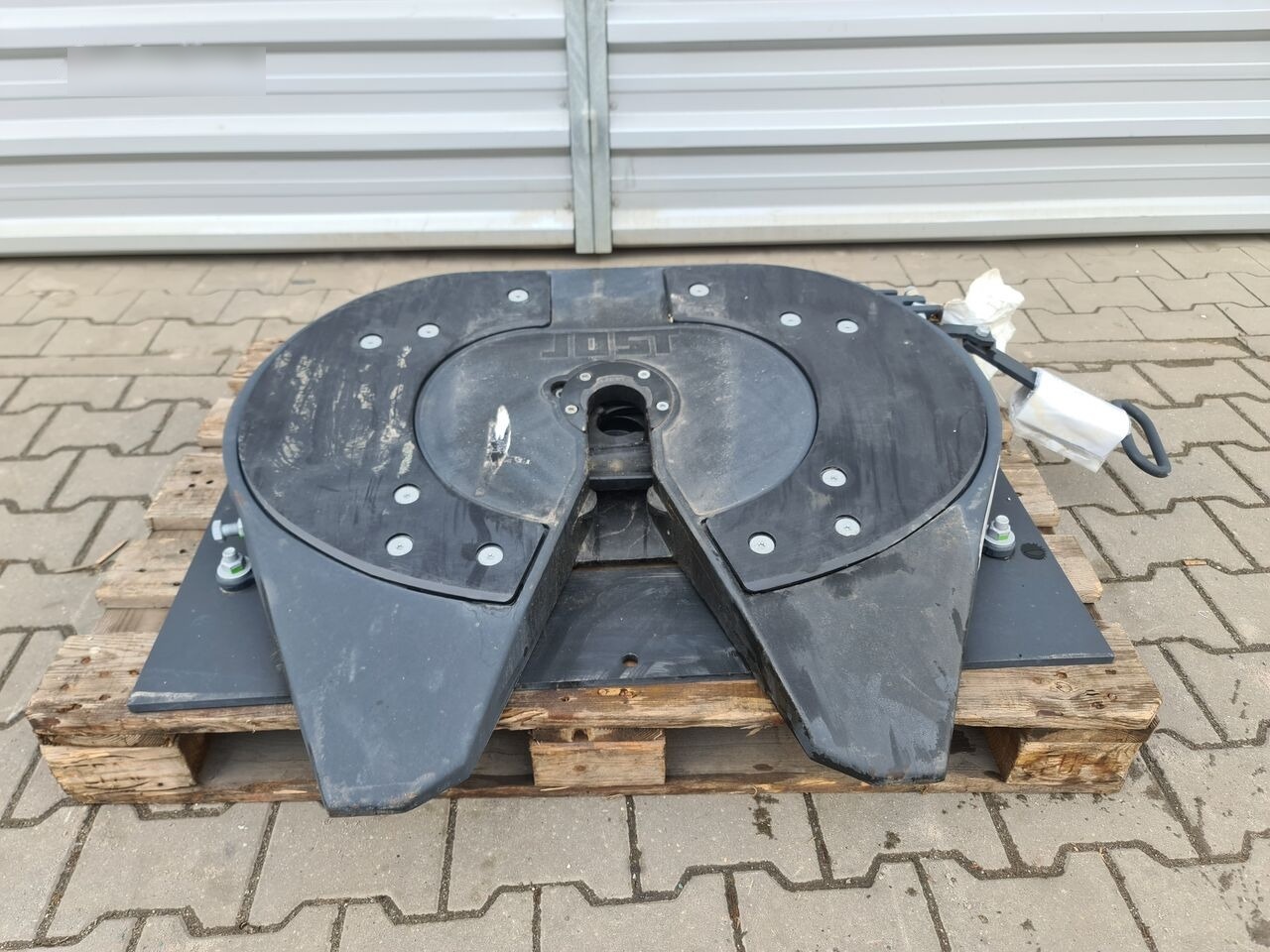 Jost JSK37ME140E1W JSK 37ME 140 12981641 MP 0815-074 - Sellette d'attelage pour Camion: photos 1 Jost JSK37ME140E1W JSK 37ME 140 12981641 MP 0815-074 - Sellette d'attelage pour Camion: photos 1