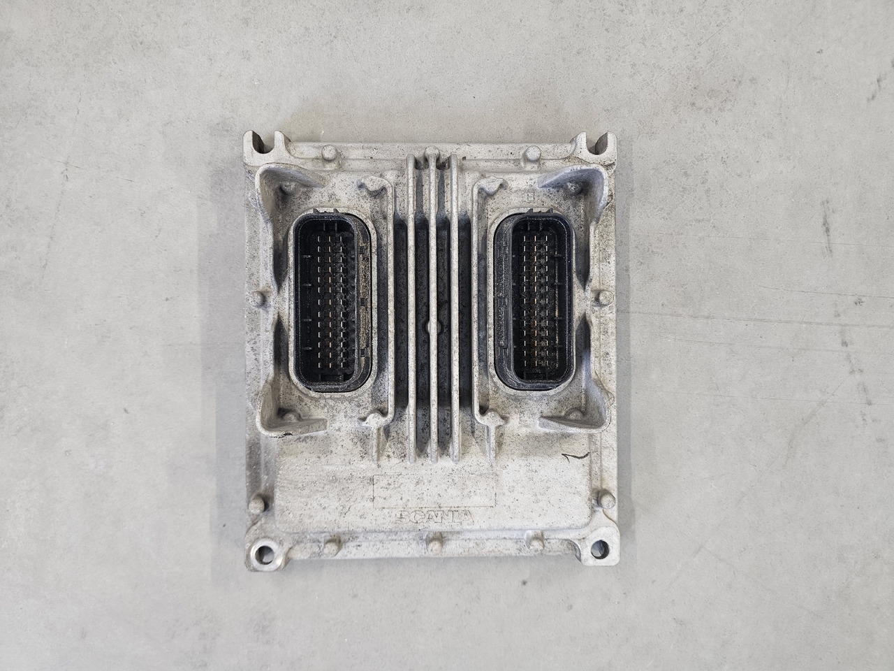 SCANIA R450 EURO 6 / CMS1 CONTROL UNIT / 2660726 - Bloc de gestion: photos 2 SCANIA R450 EURO 6 / CMS1 CONTROL UNIT / 2660726 - Bloc de gestion: photos 2