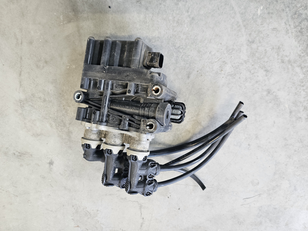 SCANIA S, R, P, G / ECAS CONTROL VALVE / 1889795 - Valve de frein: photos 3 SCANIA S, R, P, G / ECAS CONTROL VALVE / 1889795 - Valve de frein: photos 3