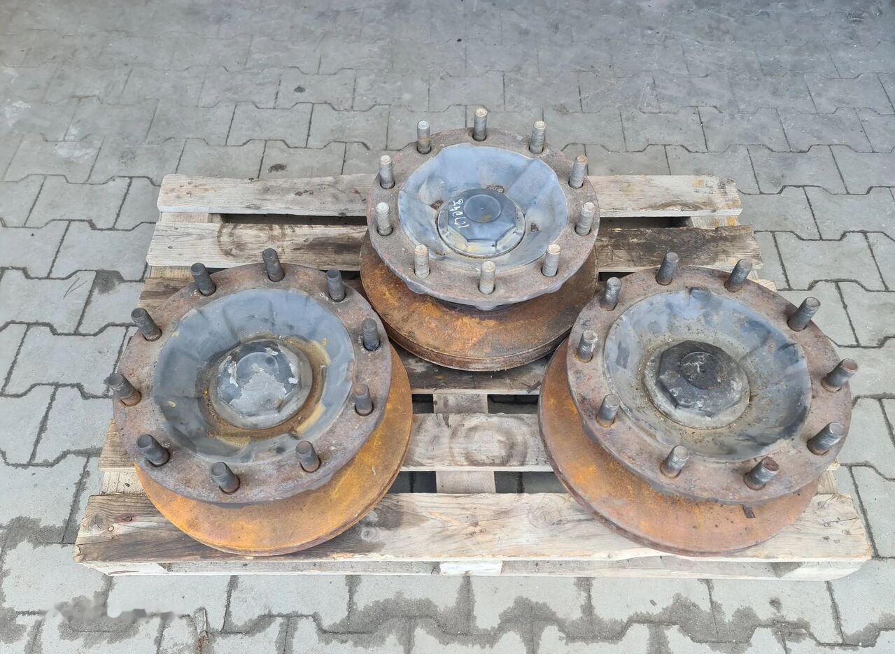VOLVO RENAULT FRONT HUB 68mm 6.8cm / WORLDWIDE DELIVERY - Moyeu pour Camion: photos 1 VOLVO RENAULT FRONT HUB 68mm 6.8cm / WORLDWIDE DELIVERY - Moyeu pour Camion: photos 1