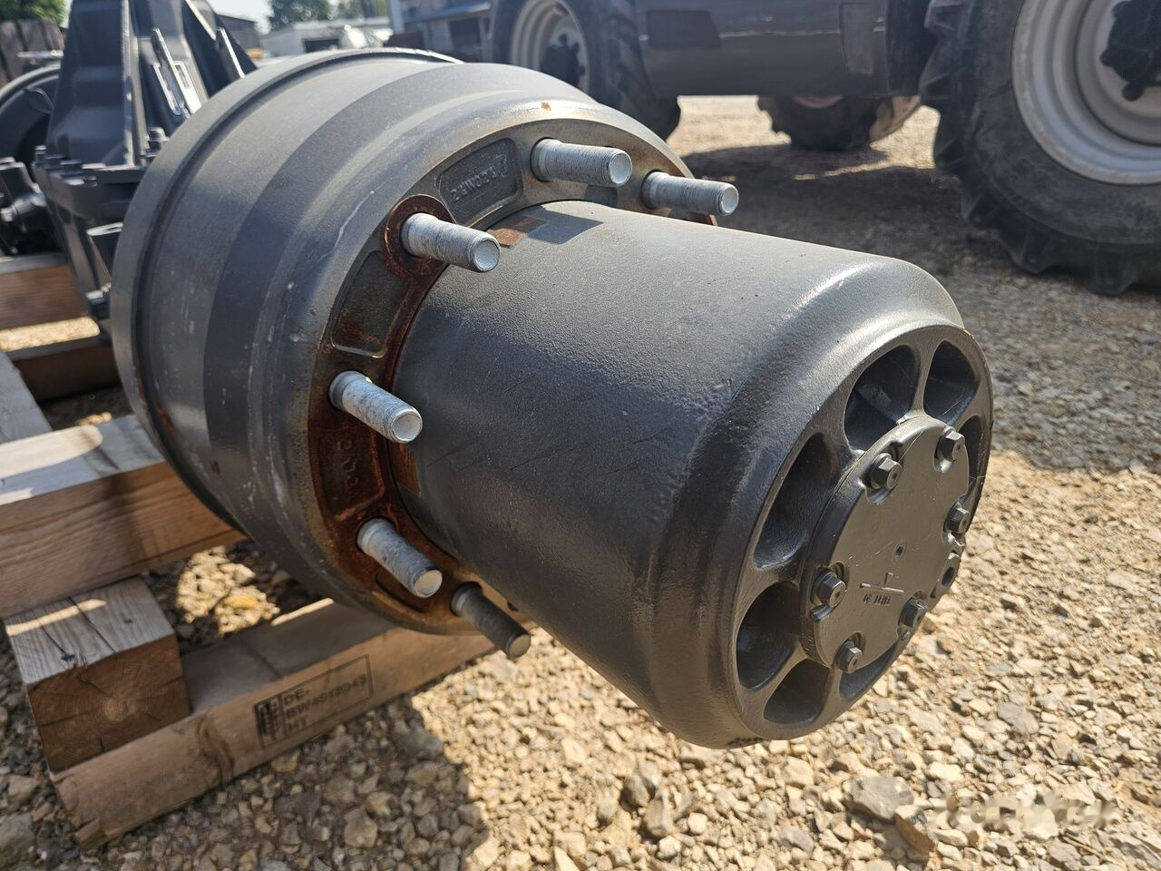 Volvo REAR HUB REDUCTION / RTH3210 RTG2610 / BRAND NEW FULL COMPLETE Volvo - Moteur de translation pour Camion: photos 1 Volvo REAR HUB REDUCTION / RTH3210 RTG2610 / BRAND NEW FULL COMPLETE Volvo - Moteur de translation pour Camion: photos 1