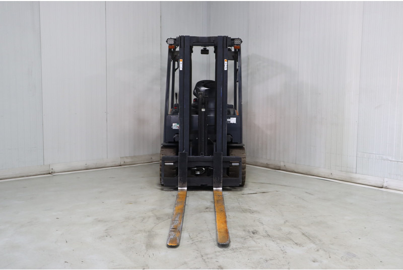 Doosan B25X-7 - Chariot élévateur électrique: photos 4 Doosan B25X-7 - Chariot élévateur électrique: photos 4