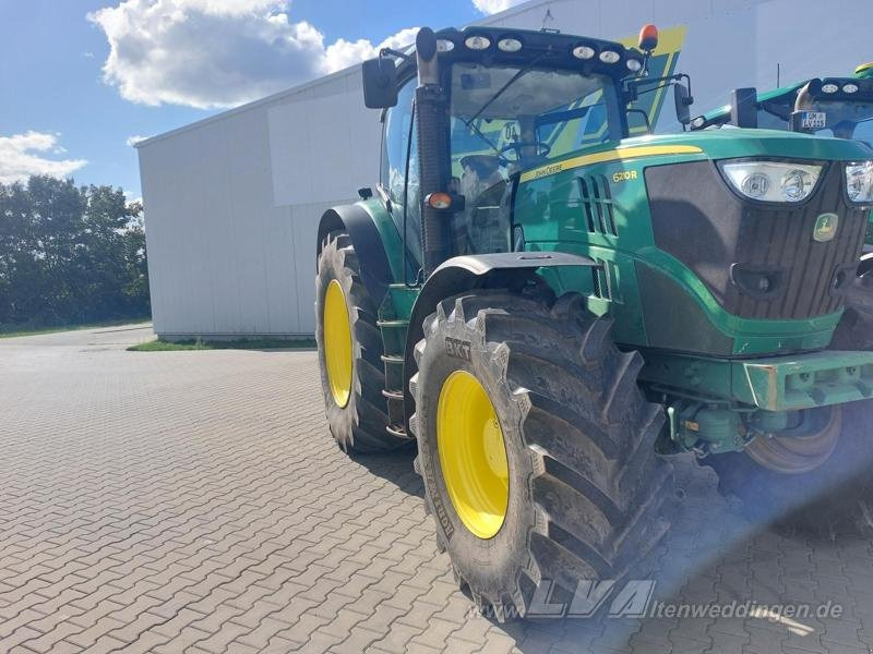 John Deere 6210R - Tracteur agricole: photos 2 John Deere 6210R - Tracteur agricole: photos 2