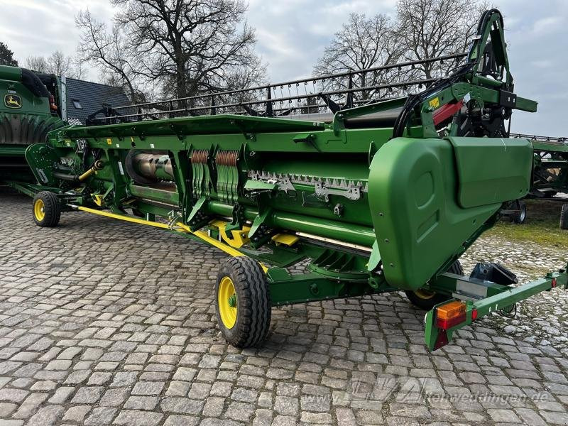 Moissonneuse-batteuse John Deere T660: photos 12