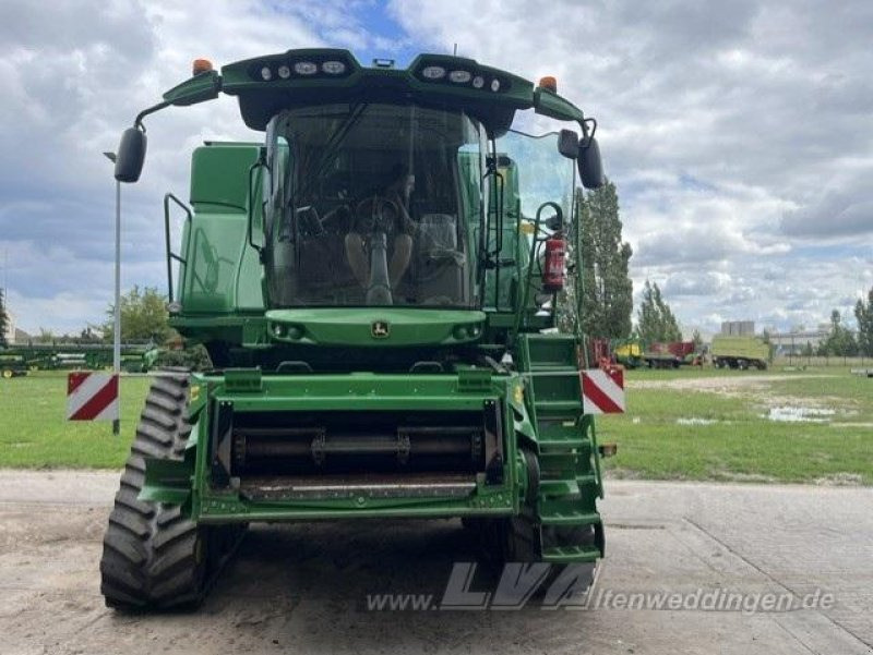 John Deere T670 - Moissonneuse-batteuse: photos 1 John Deere T670 - Moissonneuse-batteuse: photos 1