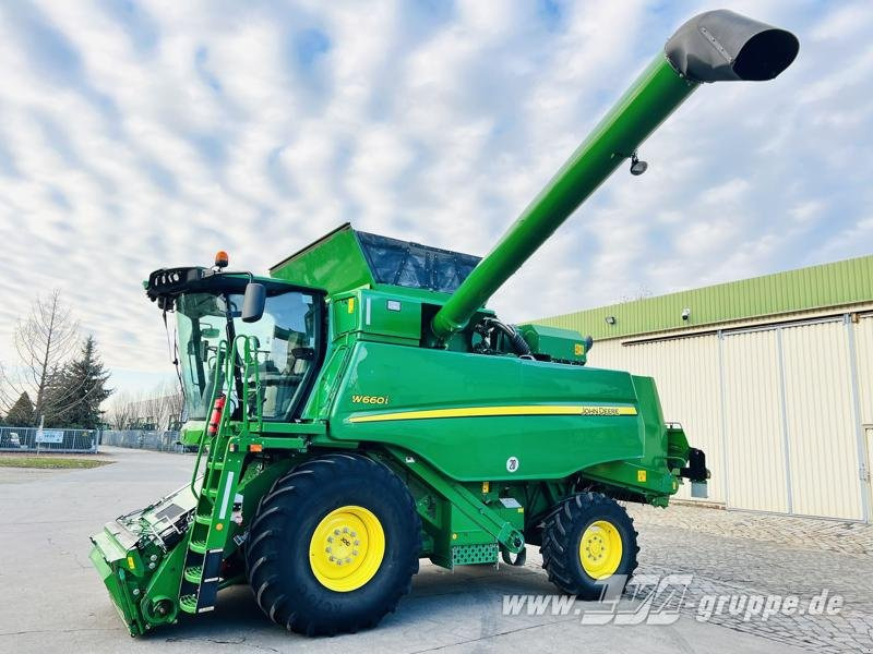 John Deere W660 - Moissonneuse-batteuse: photos 1 John Deere W660 - Moissonneuse-batteuse: photos 1