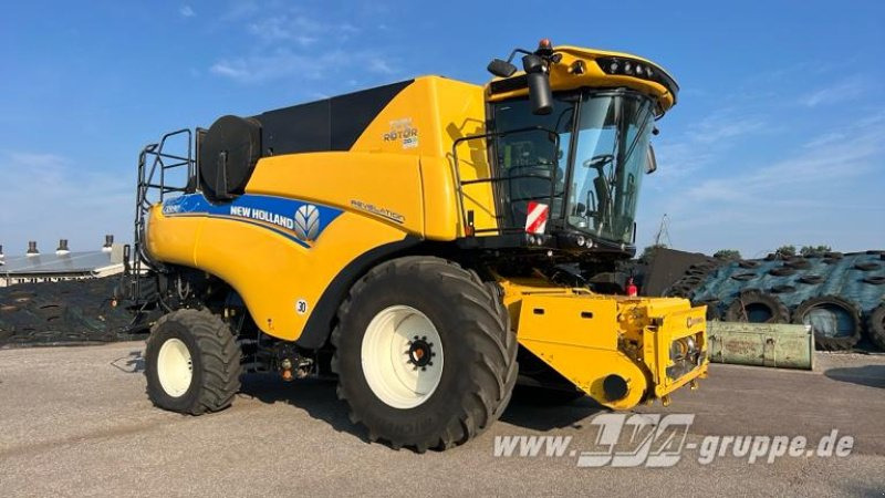 New Holland CR9.90 - Moissonneuse-batteuse: photos 2 New Holland CR9.90 - Moissonneuse-batteuse: photos 2