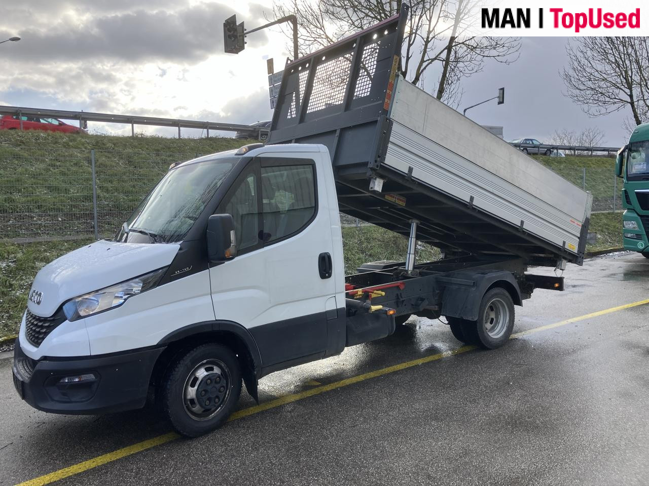 IVECO DAILY - Utilitaire benne: photos 1 IVECO DAILY - Utilitaire benne: photos 1
