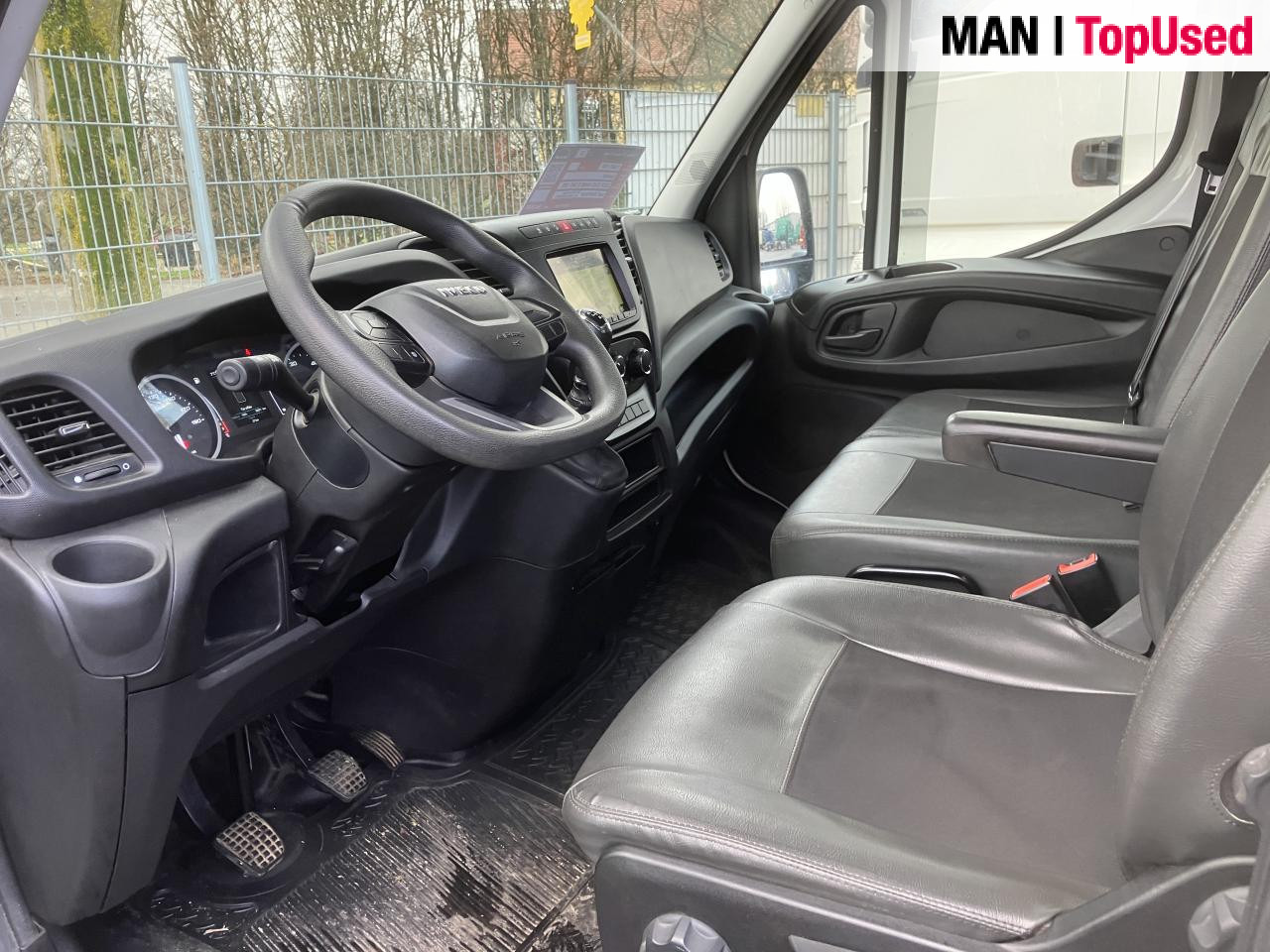 IVECO DAILY - Utilitaire benne: photos 2 IVECO DAILY - Utilitaire benne: photos 2