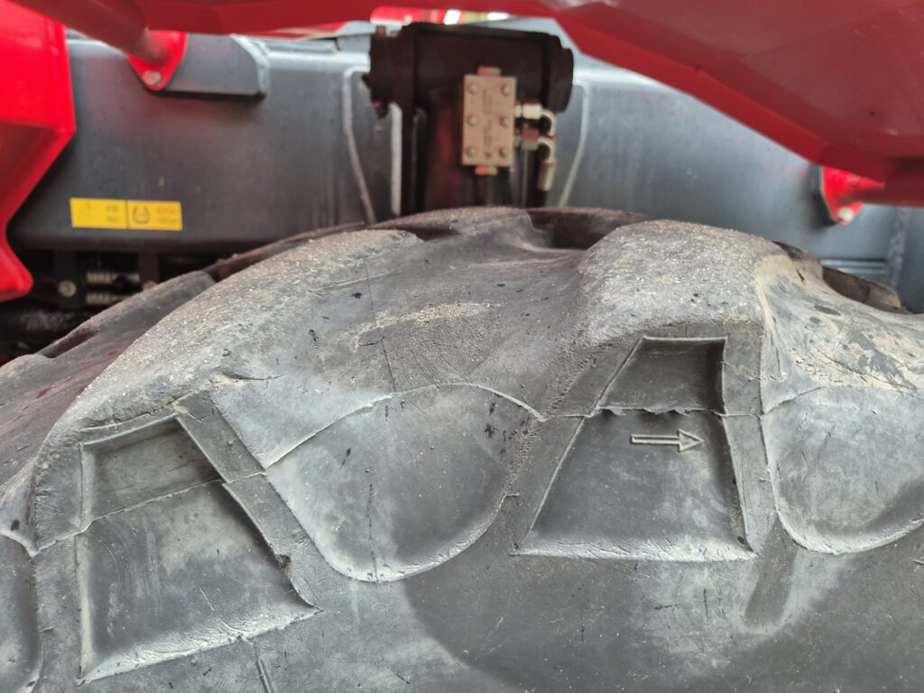 Chariot télescopique MAGNI RTH 5.21 – D/D: photos 8 Chariot télescopique MAGNI RTH 5.21 – D/D: photos 8