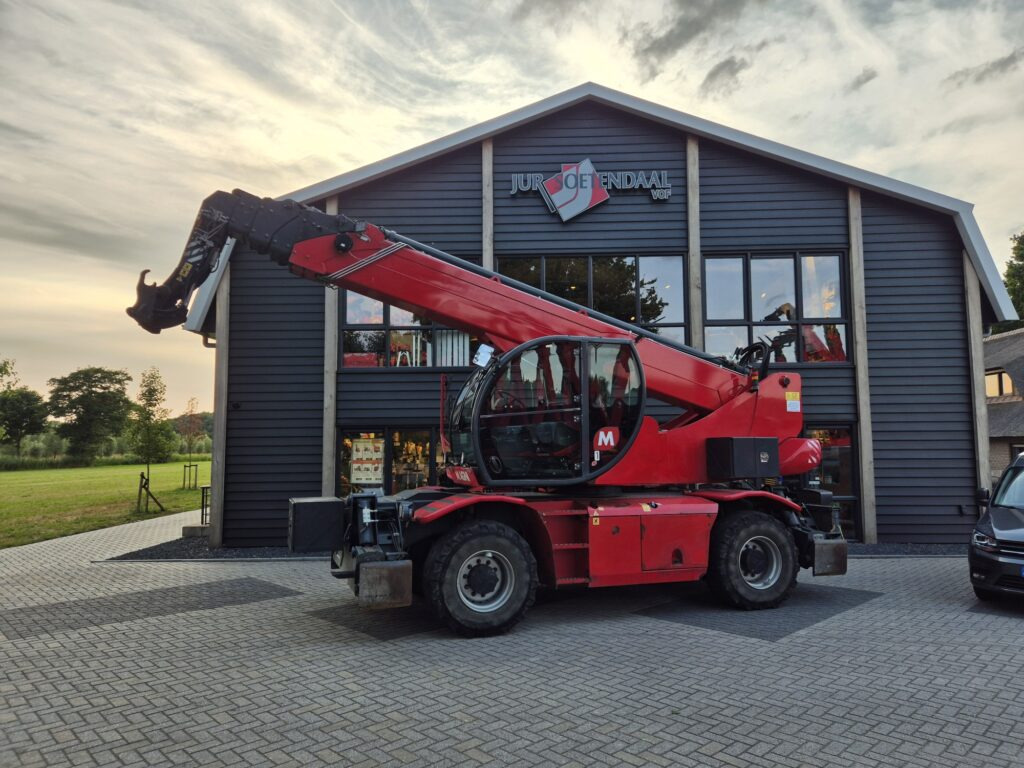 MAGNI RTH 6.30 SH roto telescopic handler - Chariot télescopique: photos 1 MAGNI RTH 6.30 SH roto telescopic handler - Chariot télescopique: photos 1