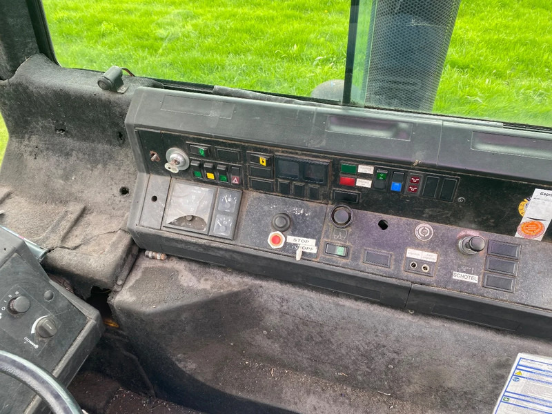 Tracteur portuaire Sisu E TRX 182 | HYDROLIC | CENTRAL LUBRIGATION | NO RUST !!!: photos 15