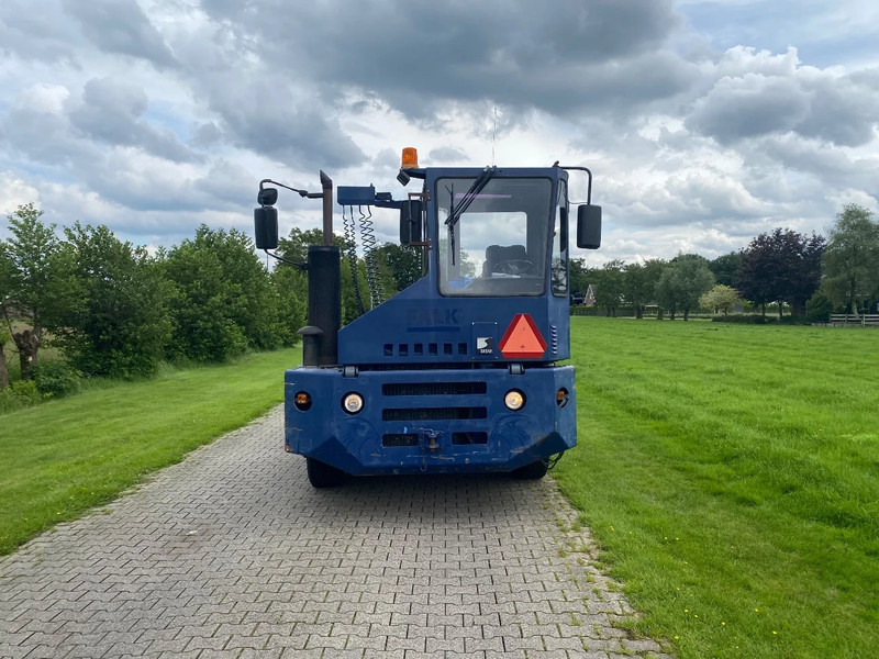 Tracteur portuaire Sisu E TRX 182 | HYDROLIC | CENTRAL LUBRIGATION | NO RUST !!!: photos 7