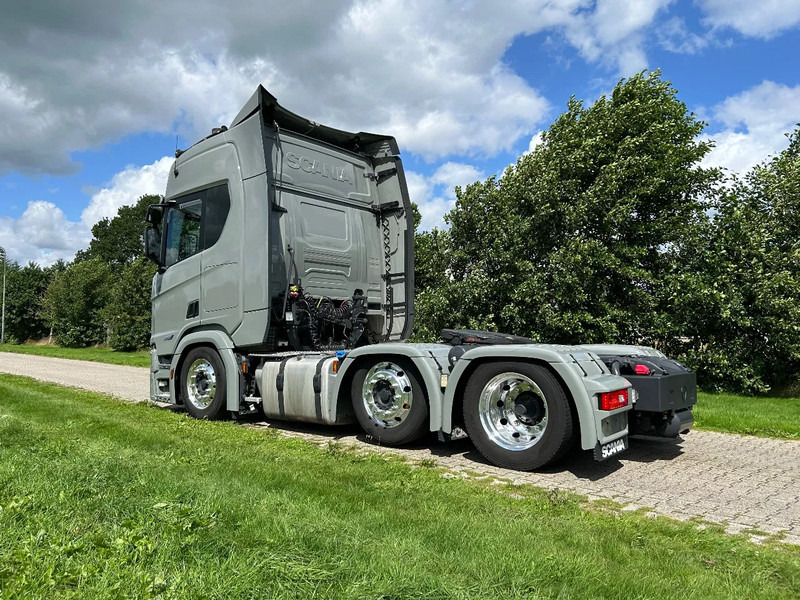 Scania R560 6x2/4 LB | 2023 | FULL AIR | RETARDER | PARK COOLER - Tracteur routier: photos 3 Scania R560 6x2/4 LB | 2023 | FULL AIR | RETARDER | PARK COOLER - Tracteur routier: photos 3