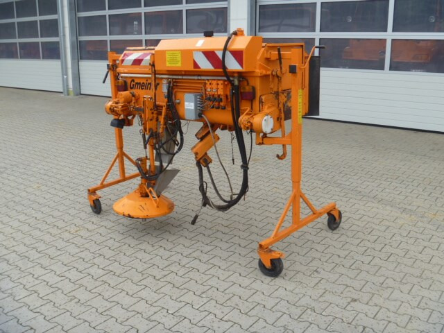 Unimog Salzstreuer Gmeiner DK WA 24V - Epandeur de sable: photos 2 Unimog Salzstreuer Gmeiner DK WA 24V - Epandeur de sable: photos 2
