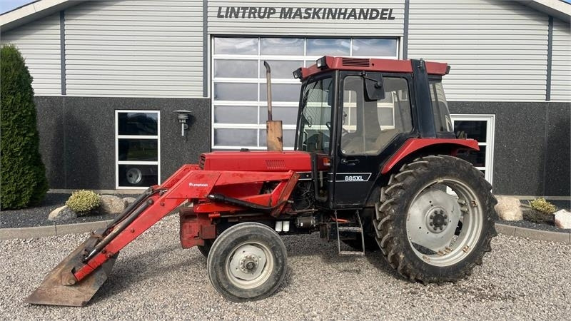 Case IH 885 XL Med frontlæsser - Tracteur agricole: photos 1 Case IH 885 XL Med frontlæsser - Tracteur agricole: photos 1