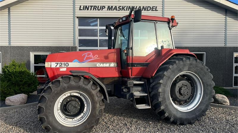 Case IH Magnum 7210 PRO PRO model, og en ejers traktor fra - Tracteur agricole: photos 1 Case IH Magnum 7210 PRO PRO model, og en ejers traktor fra - Tracteur agricole: photos 1