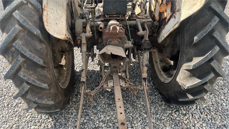 David Brown 880 Med defekt køler - Tracteur agricole: photos 4 David Brown 880 Med defekt køler - Tracteur agricole: photos 4