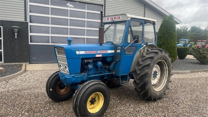 Ford 5000 Y-model - Tracteur agricole: photos 2 Ford 5000 Y-model - Tracteur agricole: photos 2