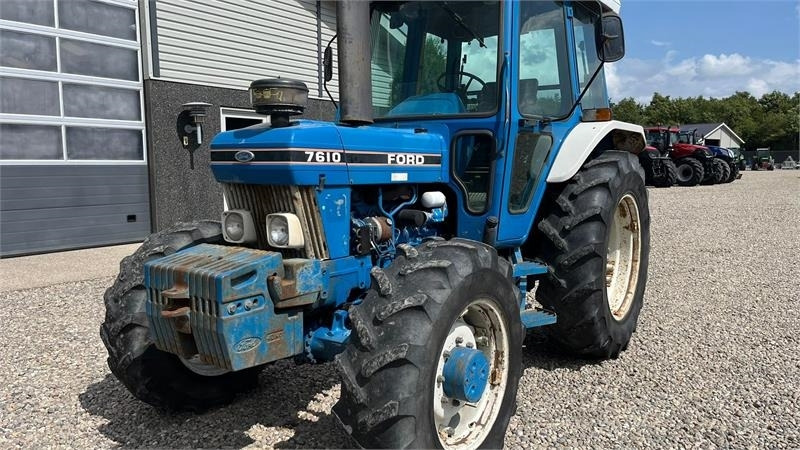 Ford 7610 F II KUN 2724 timer - Tracteur agricole: photos 4 Ford 7610 F II KUN 2724 timer - Tracteur agricole: photos 4