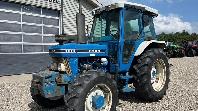 Ford 7610 F II KUN 2724 timer - Tracteur agricole: photos 3 Ford 7610 F II KUN 2724 timer - Tracteur agricole: photos 3