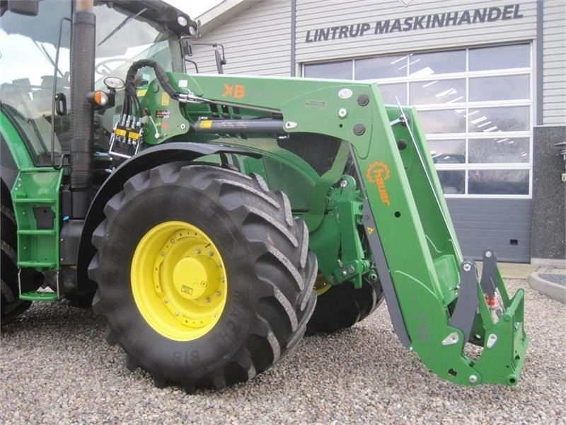 Hauer Frontlæsser til en god pris. Den stærke XB Bionic - Chargeur frontal pour tracteur: photos 4 Hauer Frontlæsser til en god pris. Den stærke XB Bionic - Chargeur frontal pour tracteur: photos 4