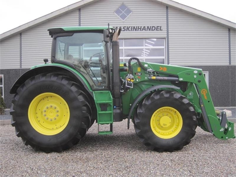 Hauer Frontlæsser til en god pris. Den stærke XB Bionic - Chargeur frontal pour tracteur: photos 3 Hauer Frontlæsser til en god pris. Den stærke XB Bionic - Chargeur frontal pour tracteur: photos 3